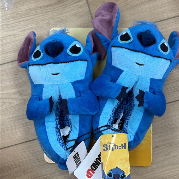 Kids Stitch 3D Plush Slippers - Picture 2 of 5